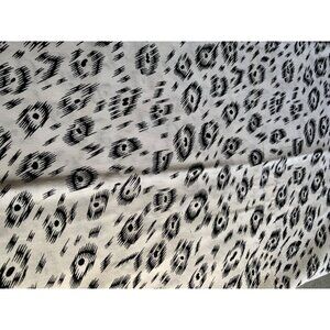 Black & White Abstract Ikat Fabric 18"x22" Fat Quarter Cotton Quilting Sewing